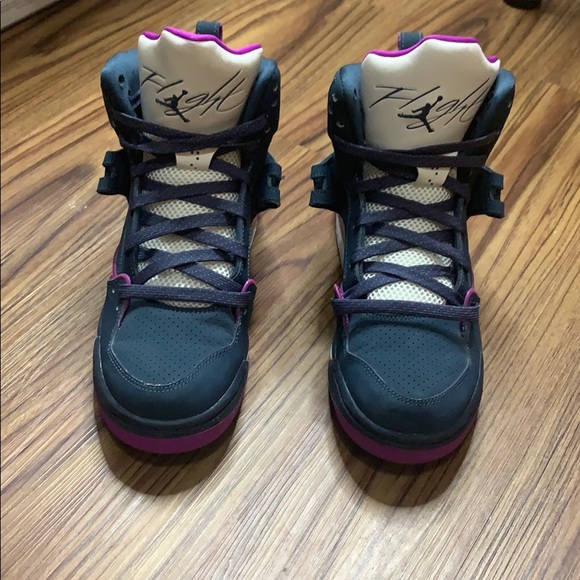 Air Jordan Flight 45 - Picture 4 of 9